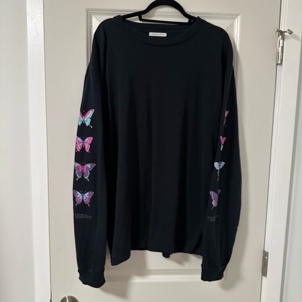 John Elliot Tee